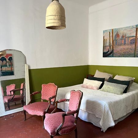 L'Appartement Du Cafe De L'Horloge ลาซิโอตาต์ ภายนอก รูปภาพ