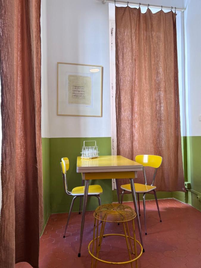 L'Appartement Du Cafe De L'Horloge ลาซิโอตาต์ ภายนอก รูปภาพ