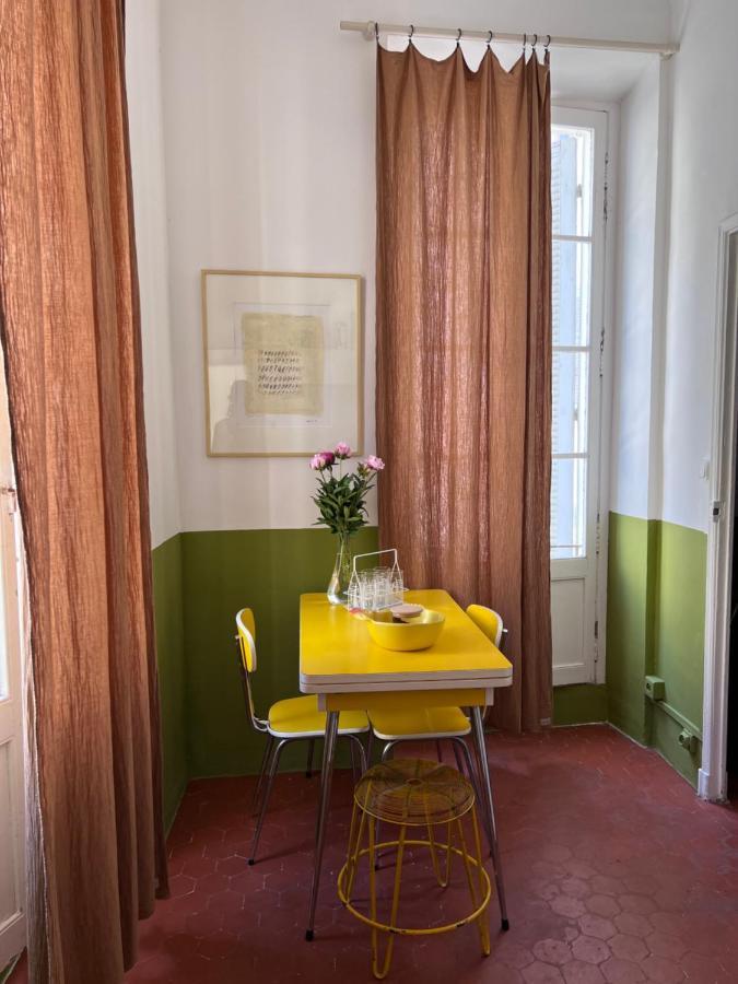 L'Appartement Du Cafe De L'Horloge ลาซิโอตาต์ ภายนอก รูปภาพ