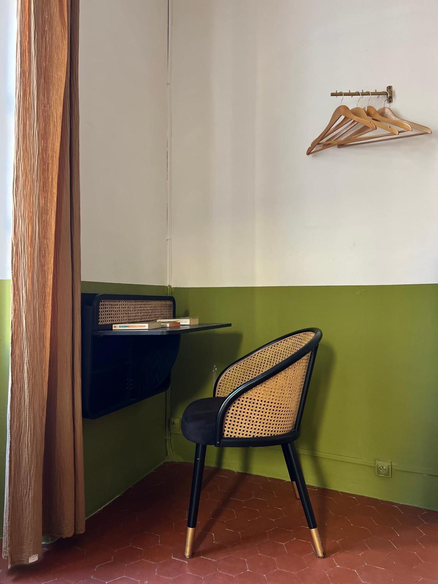 L'Appartement Du Cafe De L'Horloge ลาซิโอตาต์ ภายนอก รูปภาพ